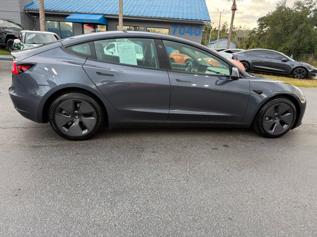 2023 Tesla Model 3 photo 4