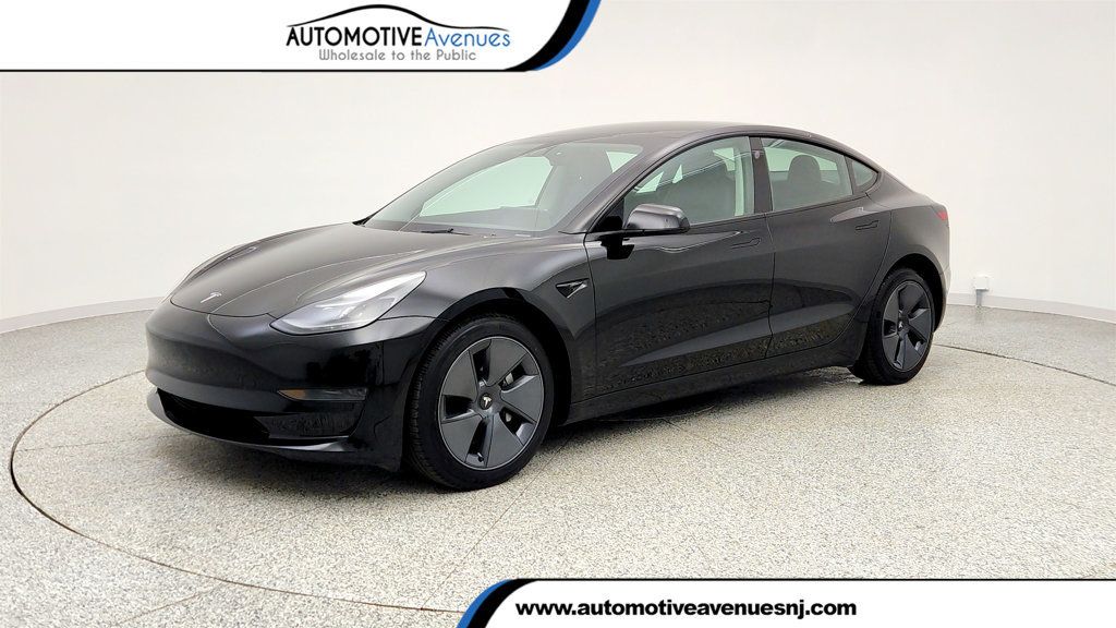 2023 Tesla Model 3 RWD w/ 18'' Wheels & Autopilot - 23000698 | Video 1