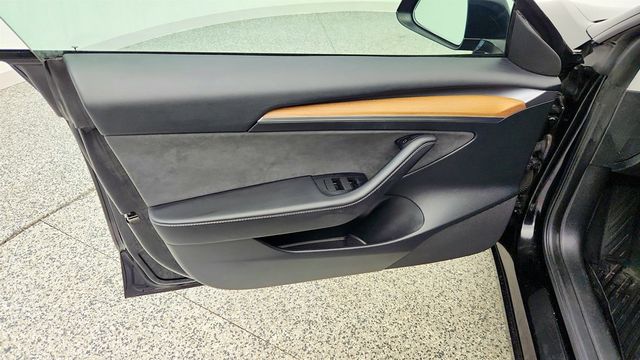 2023 Tesla Model 3 RWD w/ 18'' Wheels & Autopilot - 23000698 - 10