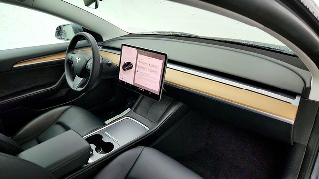 2023 Tesla Model 3 RWD w/ 19'' Sport Wheels - 23002204 - 28