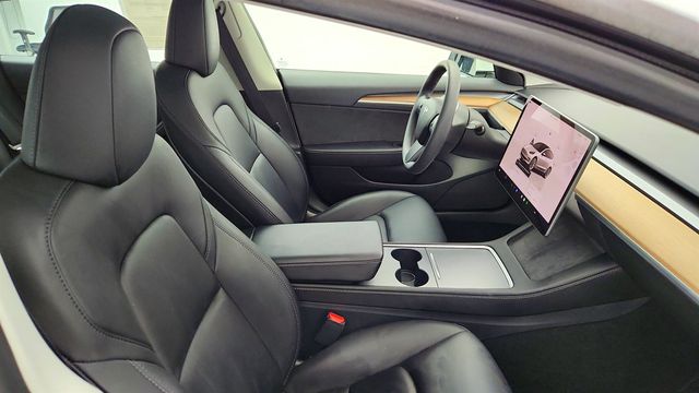 2023 Tesla Model 3 RWD w/ 19'' Sport Wheels - 23006889 - 26