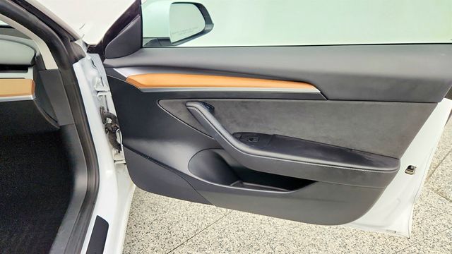 2023 Tesla Model 3 RWD w/ 19'' Sport Wheels - 23006889 - 28