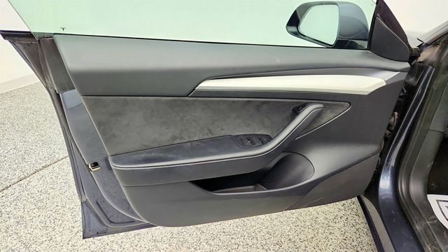 2023 Tesla Model 3 RWD w/ 19'' Sport Wheels & White/Black Premium Seat Trim - 23010103 - 10