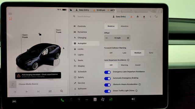 2023 Tesla Model 3 RWD w/ 19'' Sport Wheels & White/Black Premium Seat Trim - 23010103 - 19