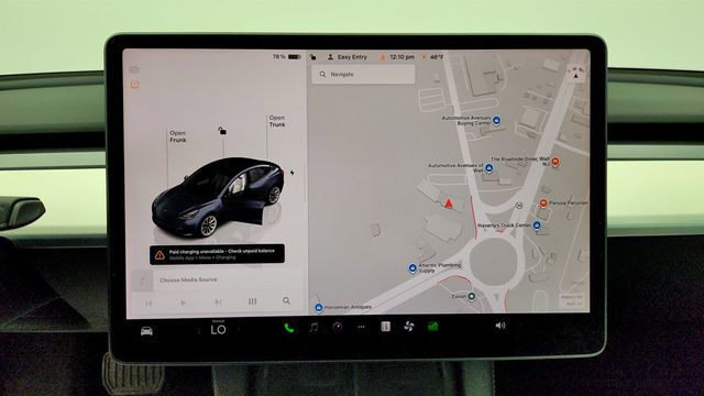 2023 Tesla Model 3 RWD w/ 19'' Sport Wheels & White/Black Premium Seat Trim - 23010103 - 21