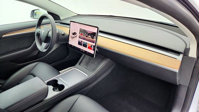 2023 Tesla Model 3 RWD with 19'' Wheels - 22971748 - 28