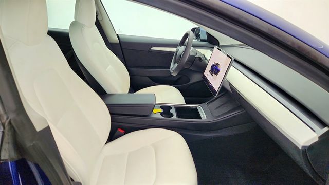 2023 Tesla Model 3 RWD with White & Black Partial Premium Interior - 23014730 - 27