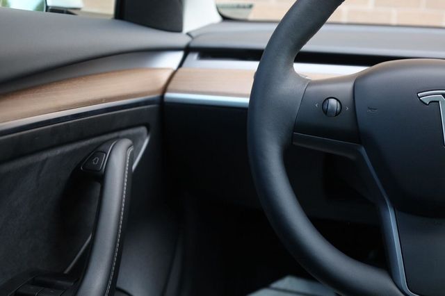 2023 Tesla Model 3 Standard Range Plus - 23073641 - 31