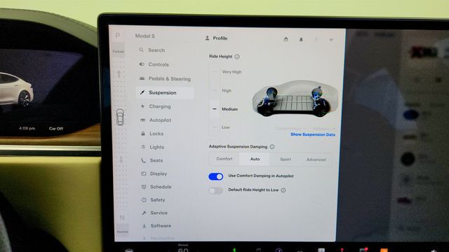 2023 Tesla Model S AWD w/ Cream Premium Interior - 23002920 - 17