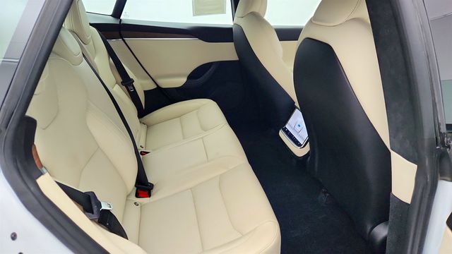 2023 Tesla Model S AWD w/ Cream Premium Interior - 23002920 - 24