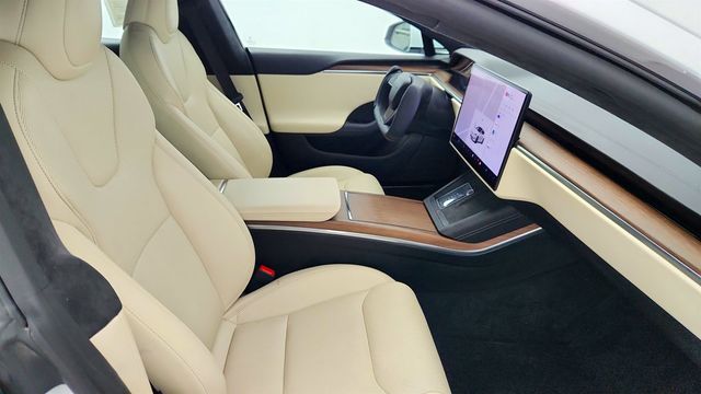 2023 Tesla Model S AWD w/ Cream Premium Interior - 23002920 - 25