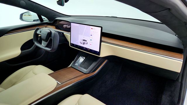 2023 Tesla Model S AWD w/ Cream Premium Interior - 23002920 - 26