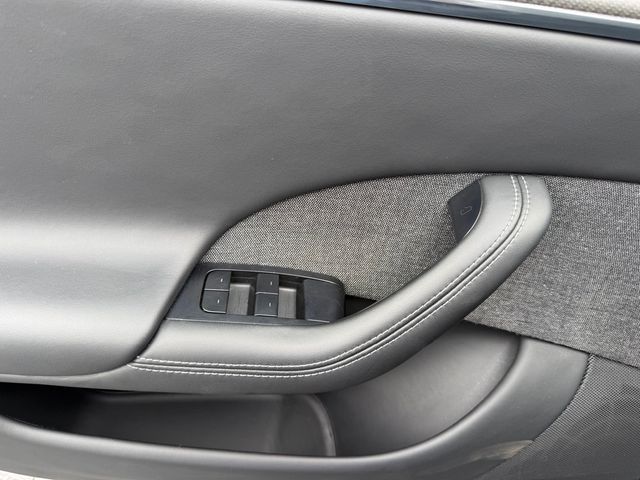 2023 Tesla Model S **MODEL S PLAID**COMPUTER 4**BLACK ON BLACK**21" OEM WHEELS** - 23018474 - 23