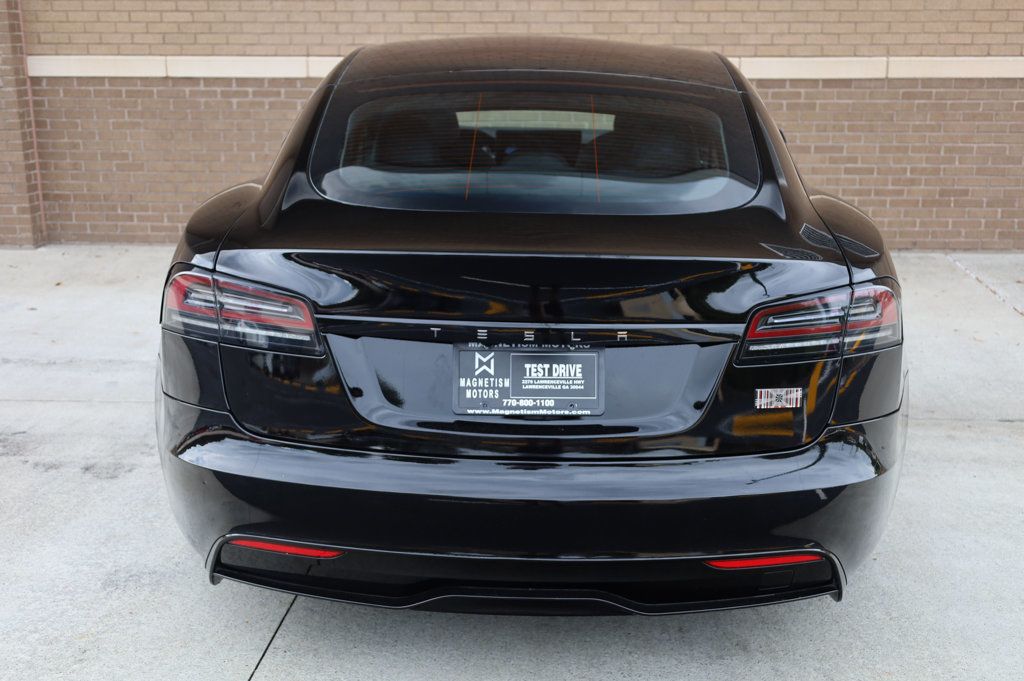 2023 Tesla Model S Plaid AWD photo 9