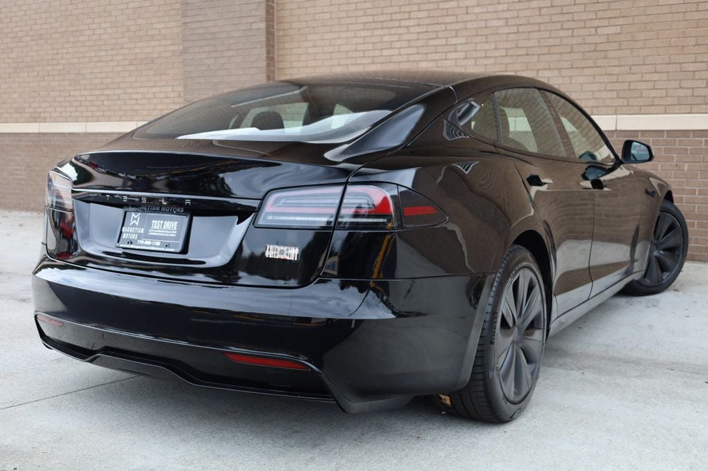 2023 Tesla Model S Plaid AWD photo 10