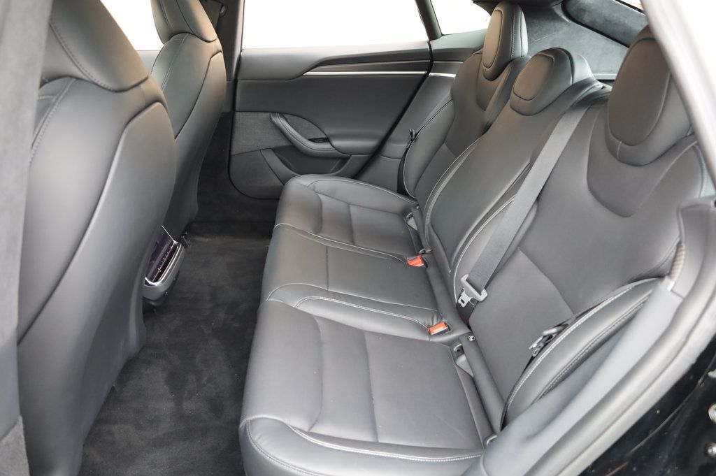 2023 Tesla Model S Plaid AWD photo 19