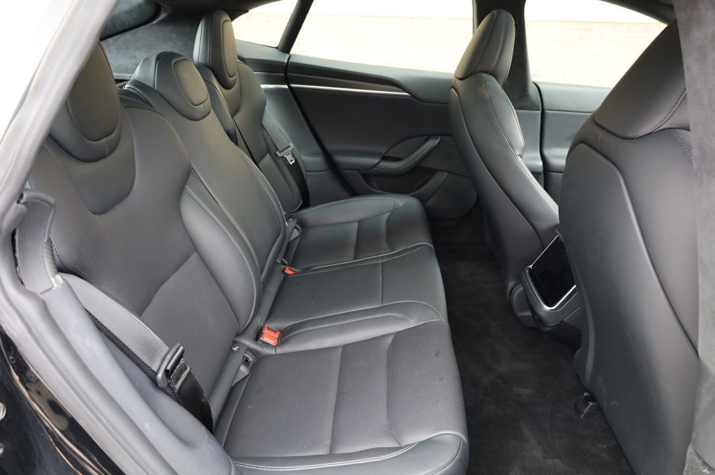 2023 Tesla Model S Plaid AWD photo 24