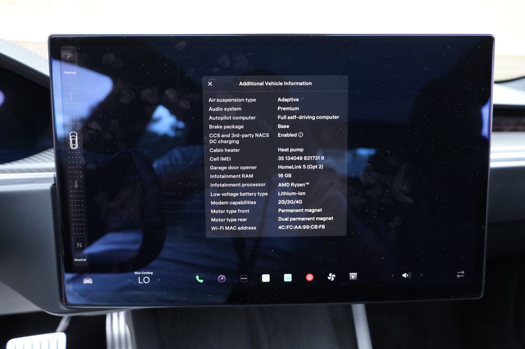 2023 Tesla Model S Plaid AWD photo 41