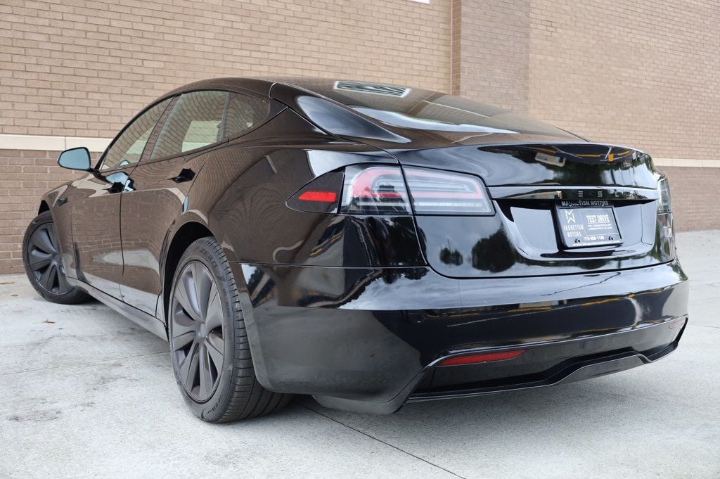 2023 Tesla Model S Plaid AWD photo 8
