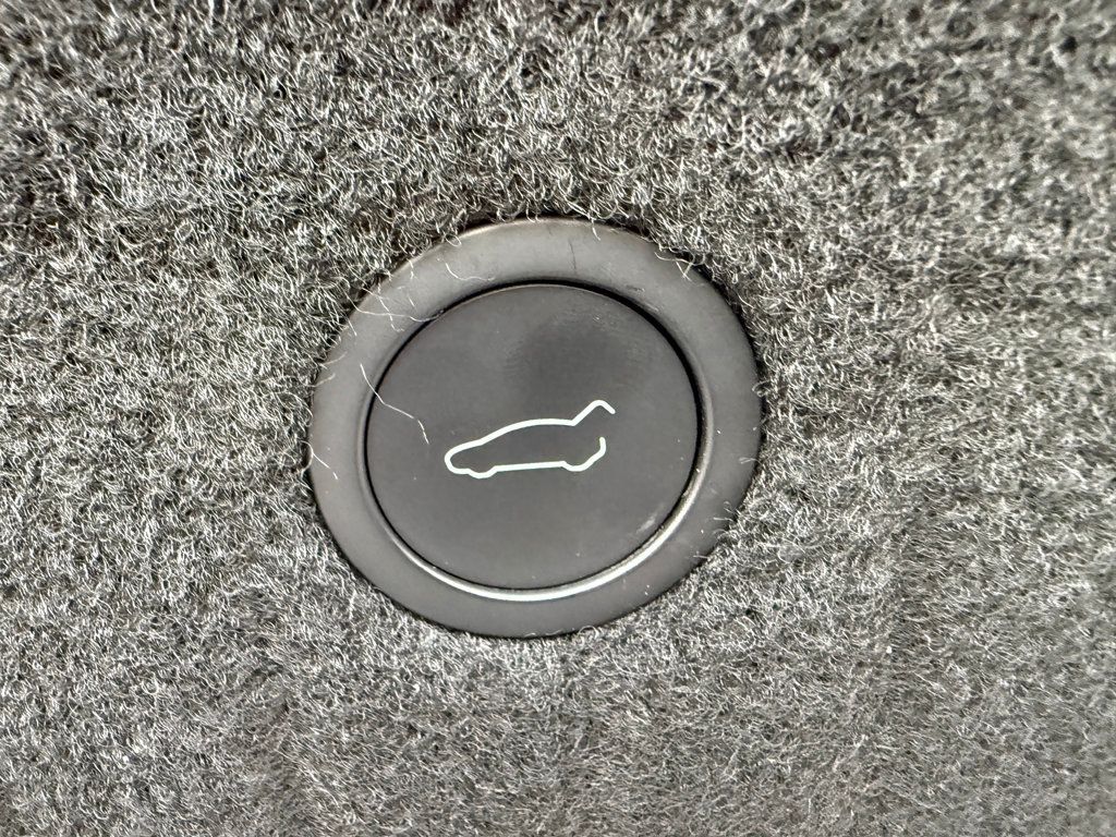 2023 Tesla Model S Plaid AWD - 22960419 - 28