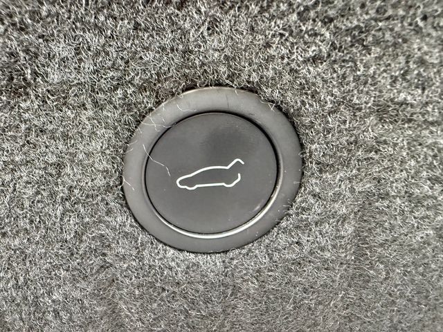 2023 Tesla Model S Plaid AWD - 22960419 - 28