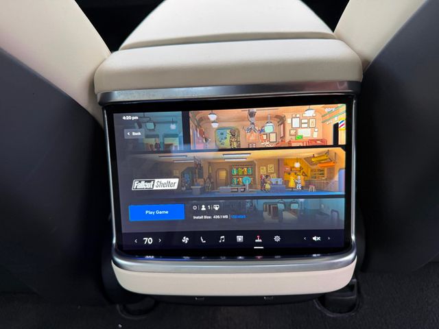 2023 Tesla Model S Plaid AWD - 22960419 - 31