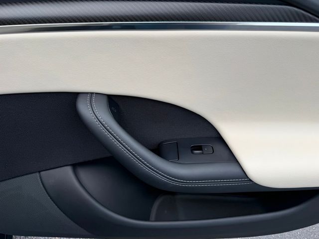 2023 Tesla Model S Plaid AWD - 22960419 - 36