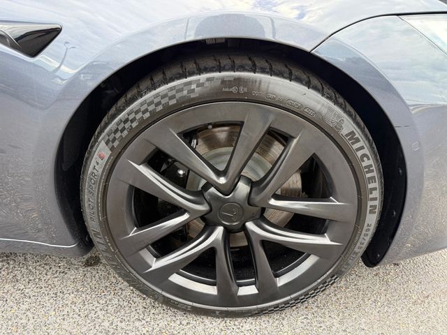 2023 Tesla Model S Plaid AWD - 22960419 - 37