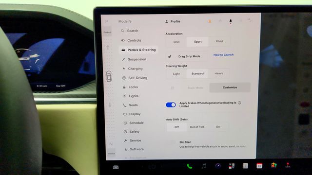 2023 Tesla Model S Plaid AWD w/ 21'' Arachnid Wheels & Cream Interior - 23087131 - 18