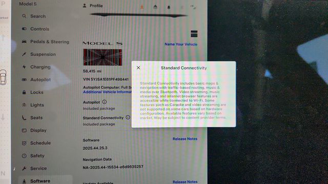 2023 Tesla Model S Plaid AWD w/ Autopilot, 17'' Touchscreen & Yoke Steering Wheel - 22997425 - 15