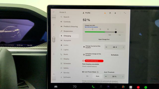 2023 Tesla Model S Plaid AWD w/ Autopilot, 17'' Touchscreen & Yoke Steering Wheel - 22997425 - 18