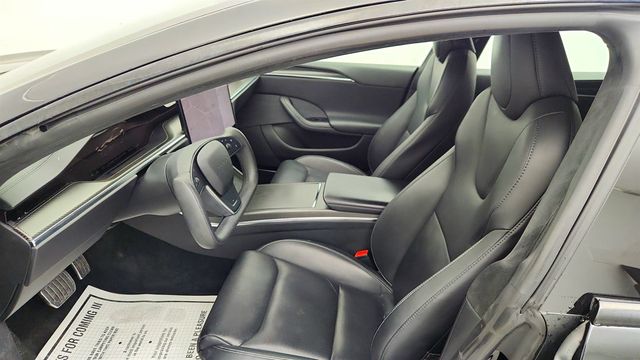 2023 Tesla Model S Plaid AWD w/ Autopilot, 17'' Touchscreen & Yoke Steering Wheel - 22997425 - 23