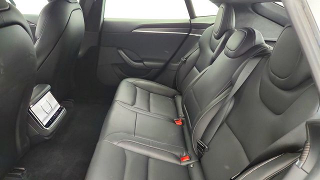 2023 Tesla Model S Plaid AWD w/ Autopilot, 17'' Touchscreen & Yoke Steering Wheel - 22997425 - 24