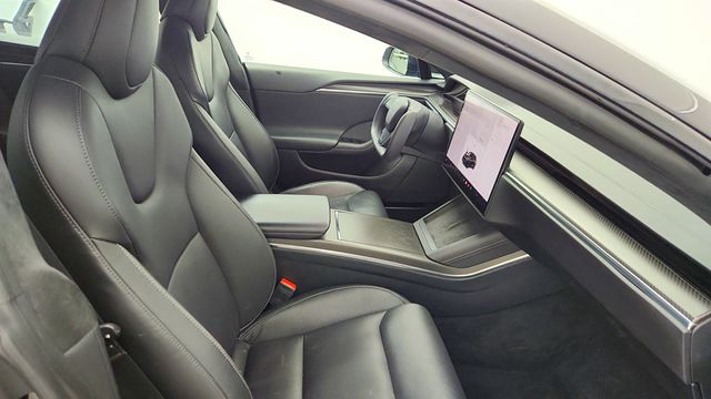 2023 Tesla Model S Plaid AWD w/ Autopilot, 17'' Touchscreen & Yoke Steering Wheel - 22997425 - 28