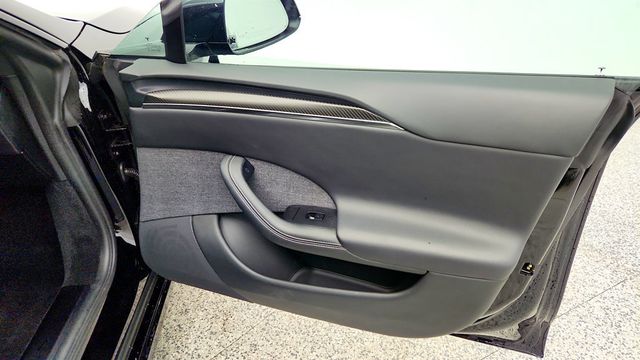 2023 Tesla Model S Plaid AWD w/ Autopilot, 17'' Touchscreen & Yoke Steering Wheel - 22997425 - 30