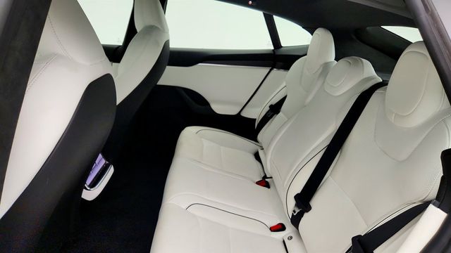 2023 Tesla Model S Plaid AWD w/ White & Black Premium Interior & Yoke Steering - 23035604 - 22