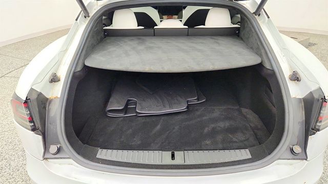 2023 Tesla Model S Plaid AWD w/ White & Black Premium Interior & Yoke Steering - 23035604 - 23