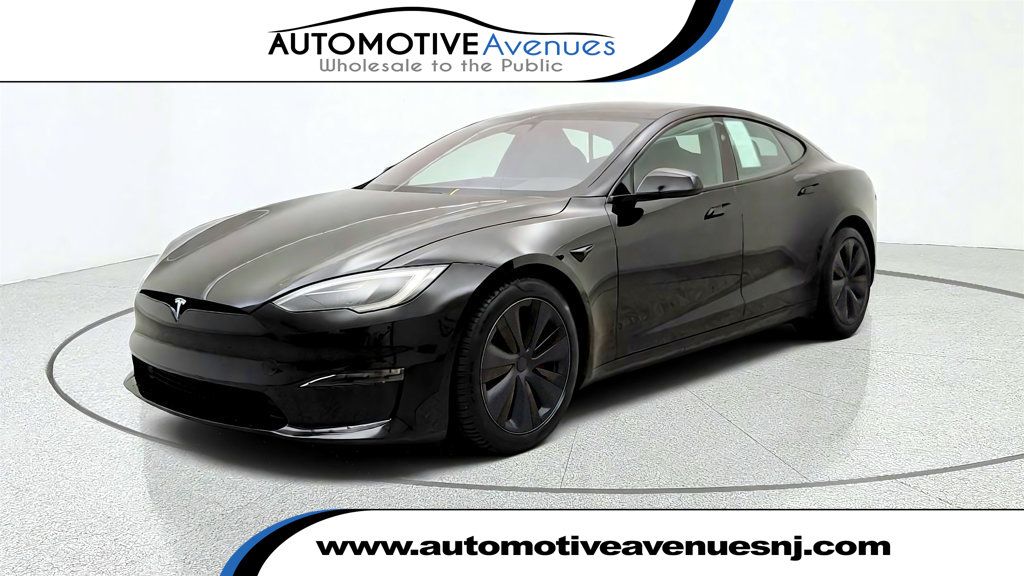2023 Tesla Model S Plaid AWD w/ Yoke Steering Wheel - 23076128 | Video 1