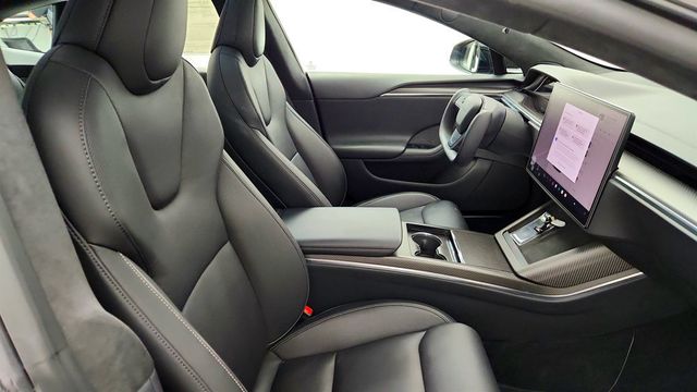 2023 Tesla Model S Plaid AWD w/ Yoke Steering Wheel - 23076128 - 29