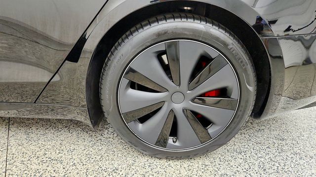 2023 Tesla Model S Plaid AWD w/ Yoke Steering Wheel - 23076128 - 8