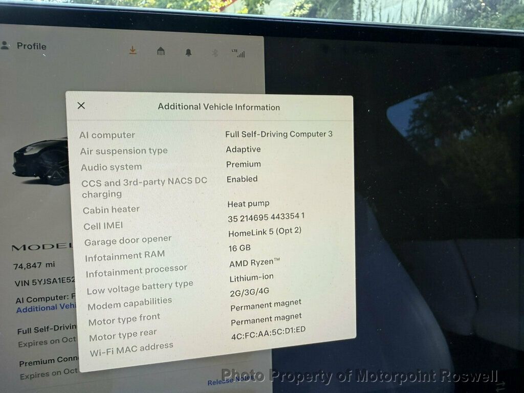 Tesla Model S Standard Range AWD photo 25