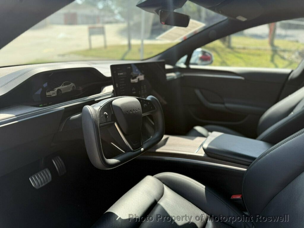 Tesla Model S photo 11