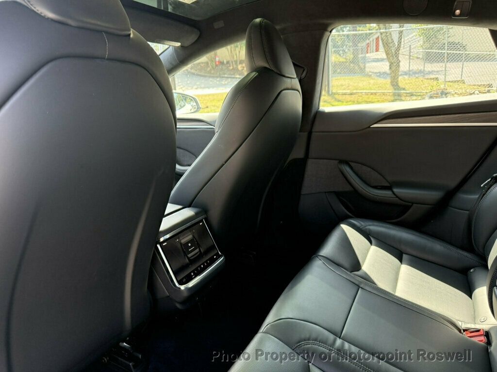 Tesla Model S photo 15