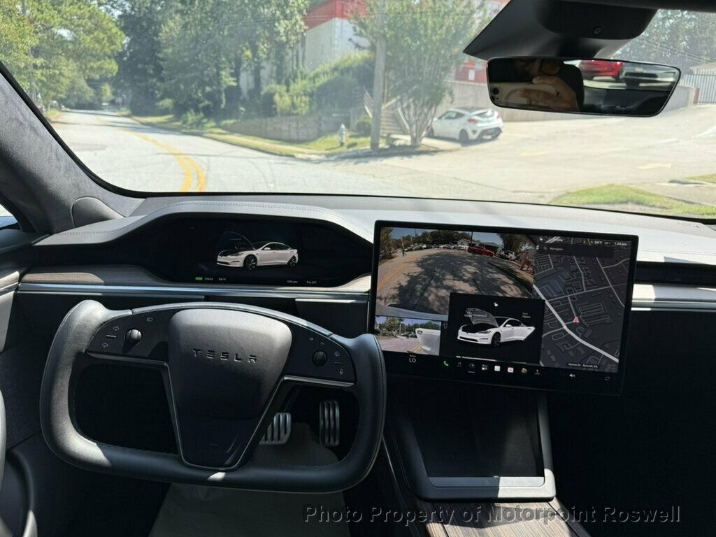 Tesla Model S photo 17