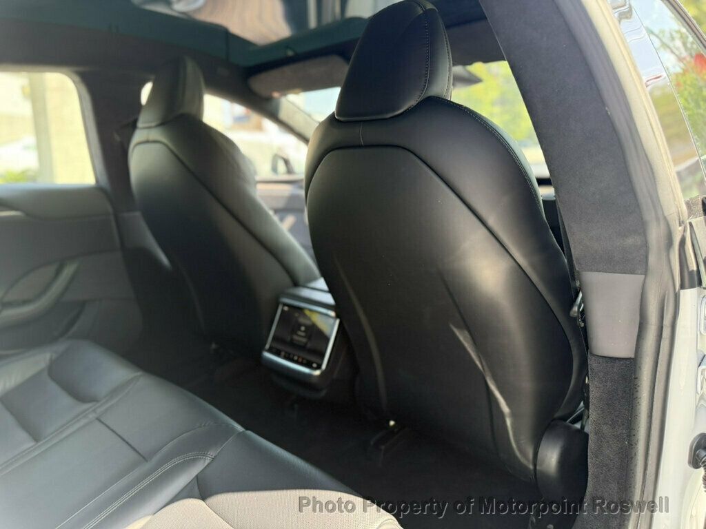 Tesla Model S photo 19