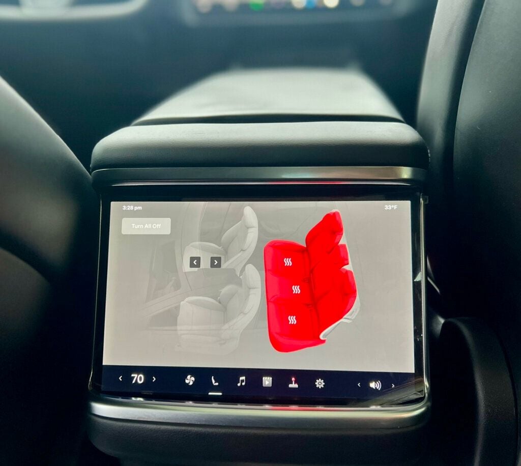 2023 Tesla Model S Standard Range AWD - 22962312 - 18