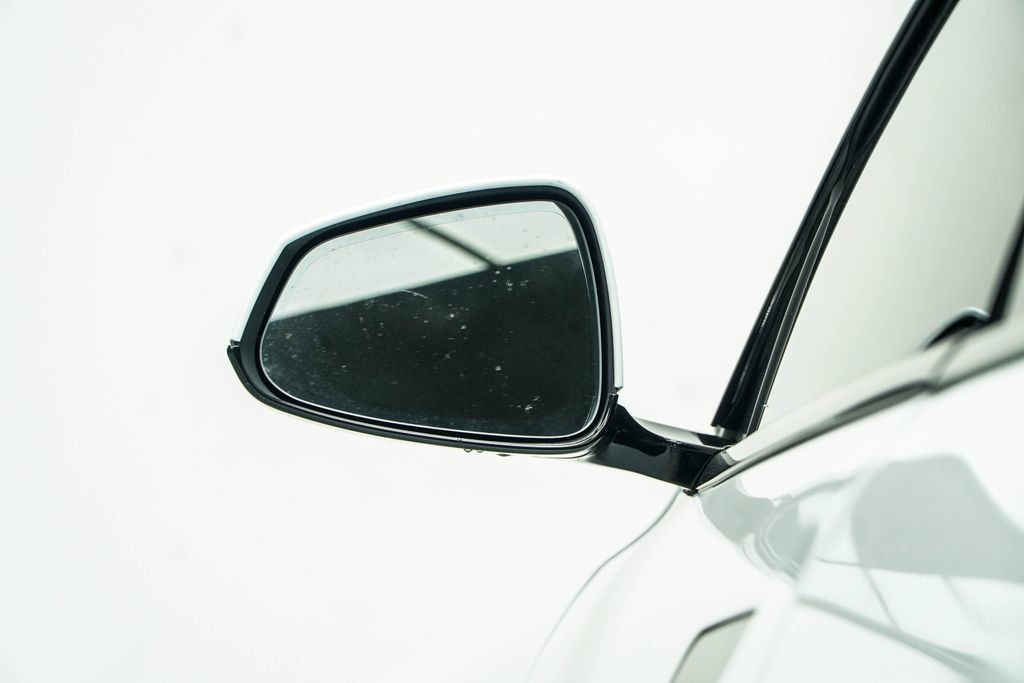 Tesla Model S photo 15