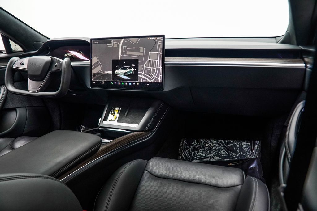 Tesla Model S photo 19