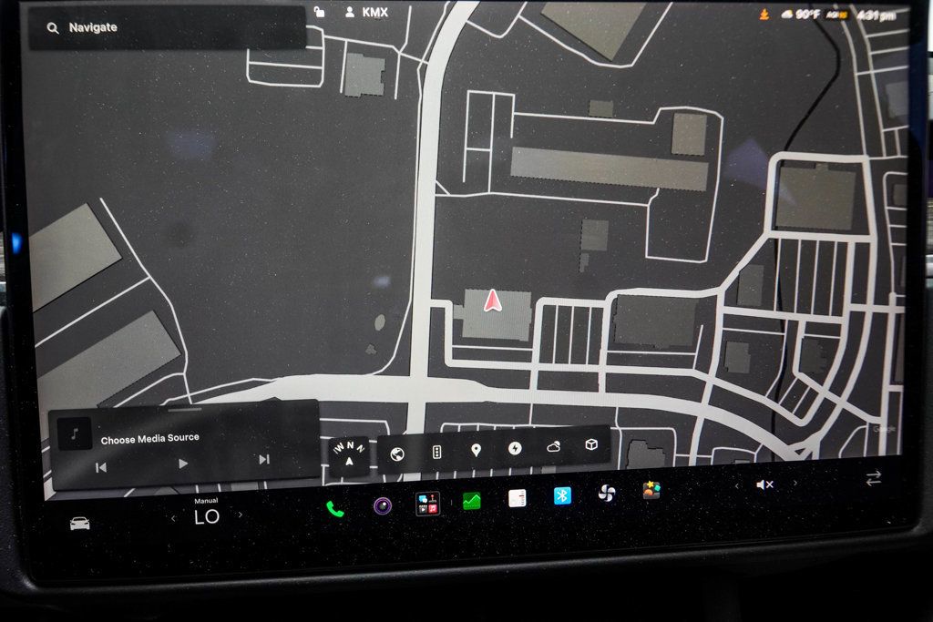 Tesla Model S photo 22