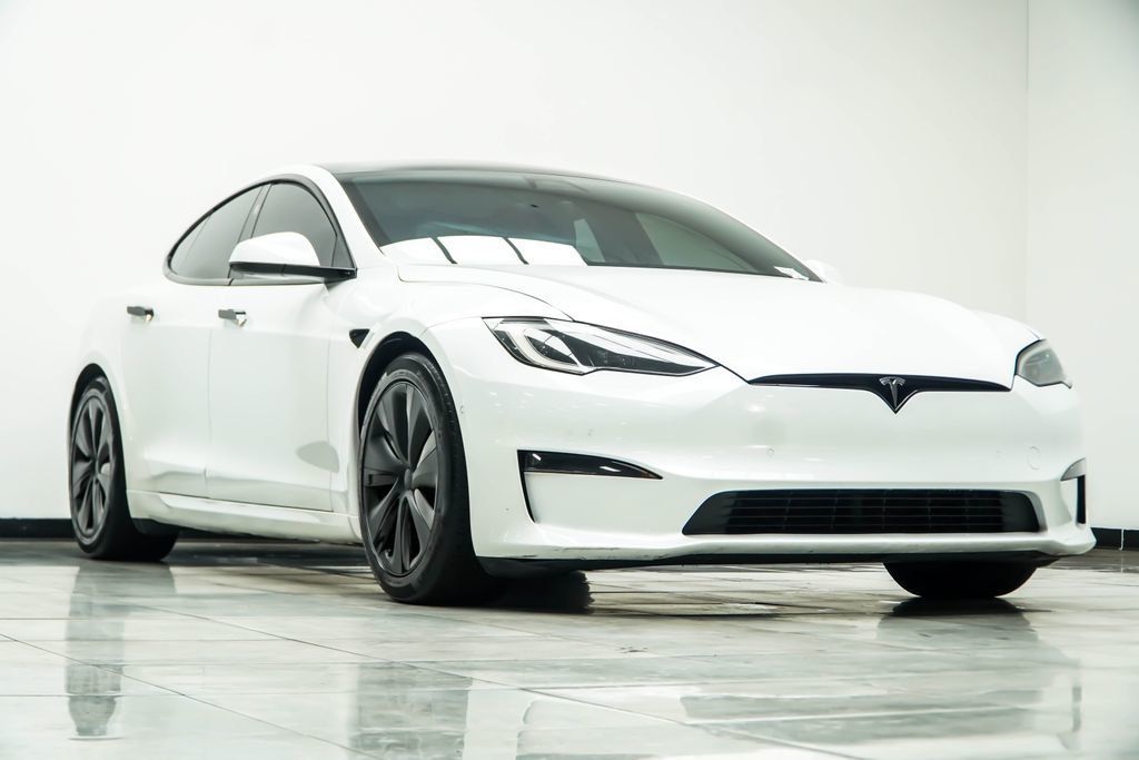 Tesla Model S photo 4